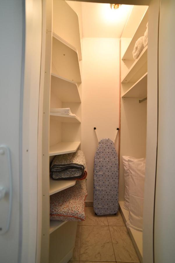 Apartment Vera With Free Garage Νόβι Σαντ Εξωτερικό φωτογραφία